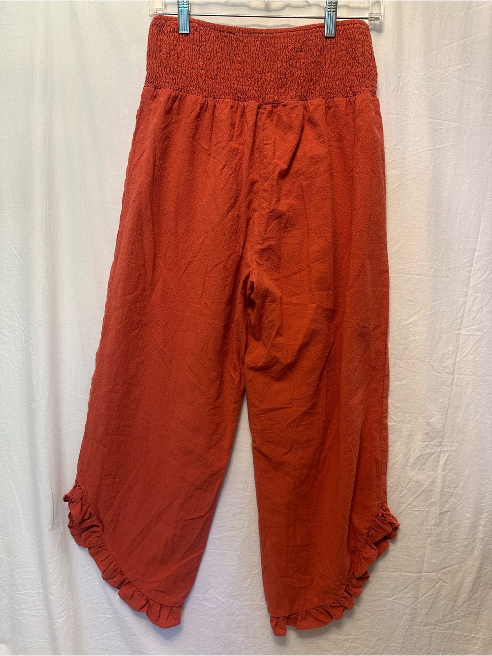 Cupshe Rust Orange Smocked Waist Wide Leg Ruffle Pants Medium Boho CAA02D4B001EE - Picture 8 of 8